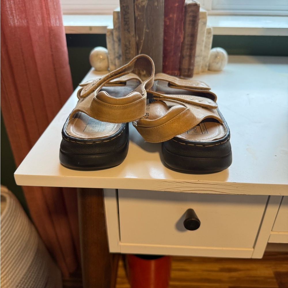 Josef Seibel Beige Leather Sandals - Picture 6 of 6